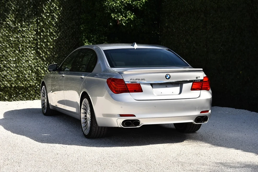 2011 BMW Alpina B7 - Image 10 of 30