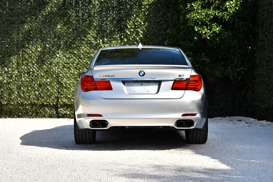 2011 BMW Alpina B7 - Image 9 of 30
