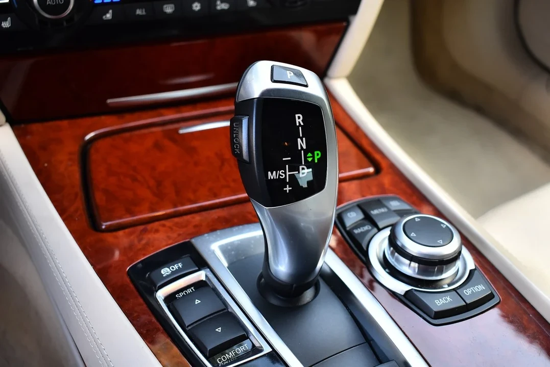 2011 BMW Alpina B7 - Image 28 of 30