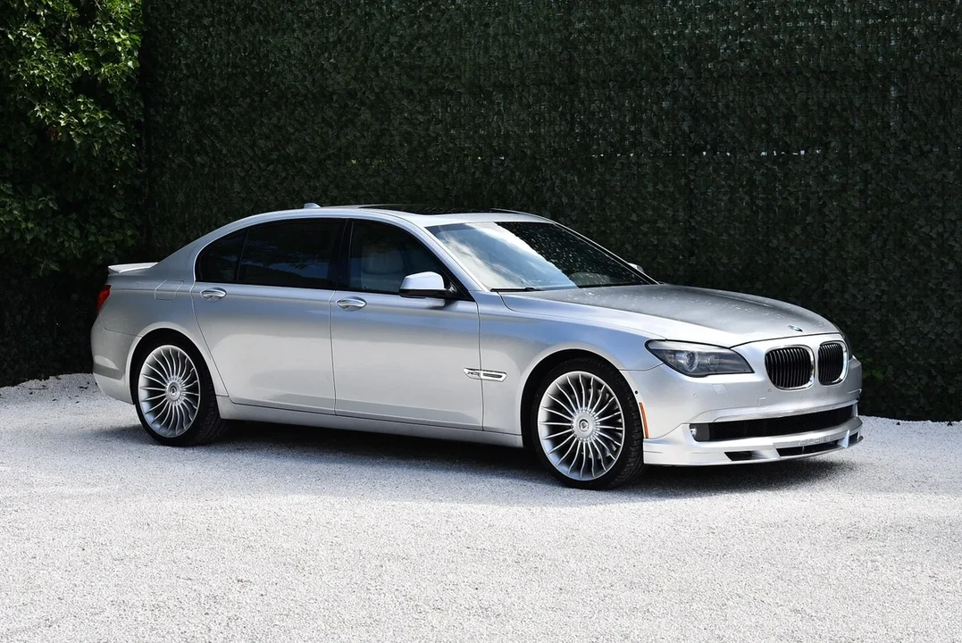 2011 BMW Alpina B7 - Image 5 of 31