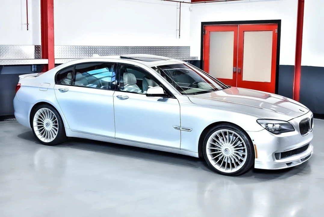 2011 BMW Alpina B7 - Image 17 of 30