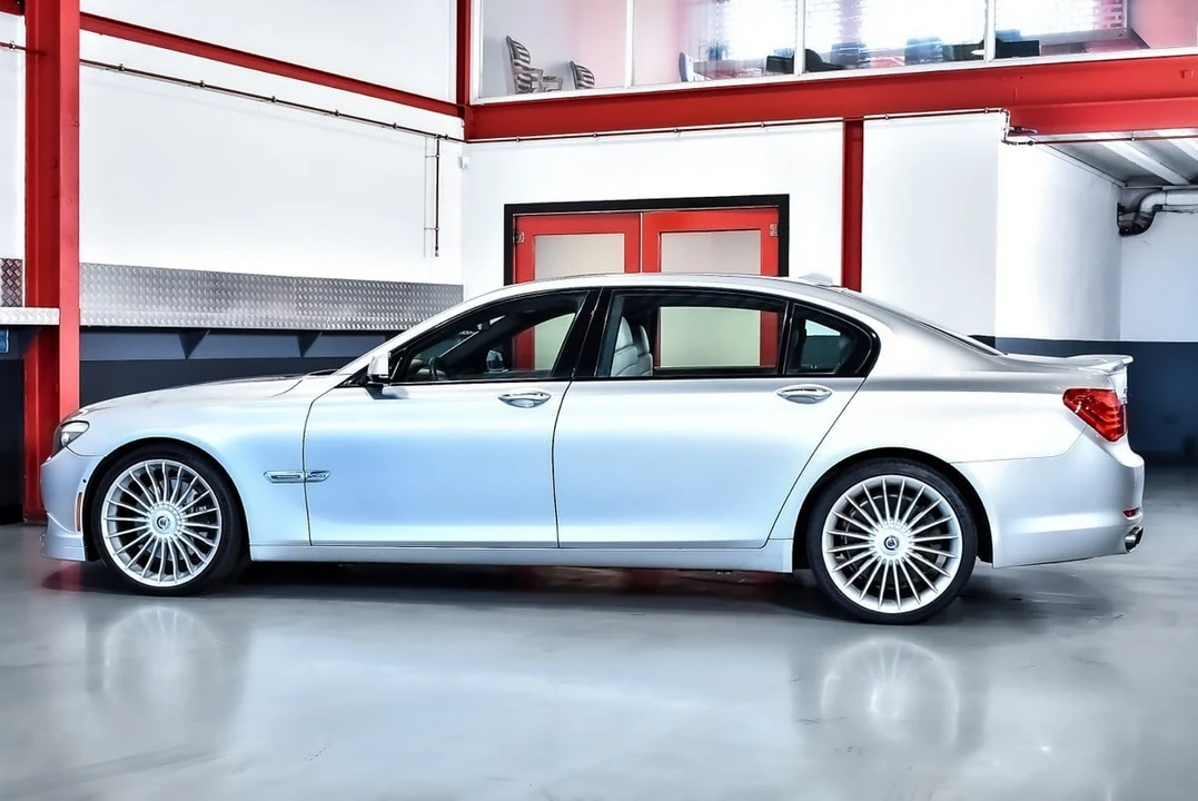 2011 BMW Alpina B7 - Image 27 of 30