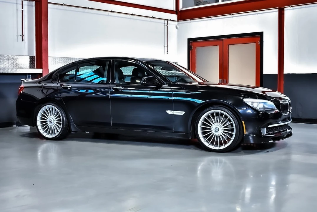 2011 BMW Alpina B7 - Image 14 of 31