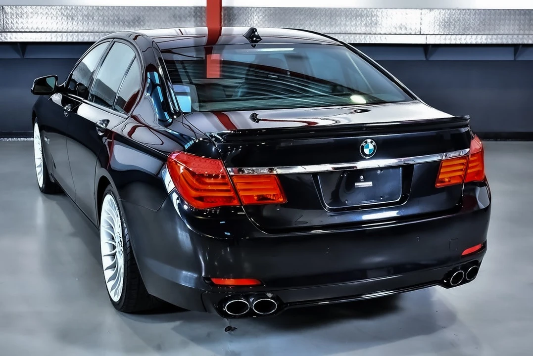 2011 BMW Alpina B7 - Image 22 of 31