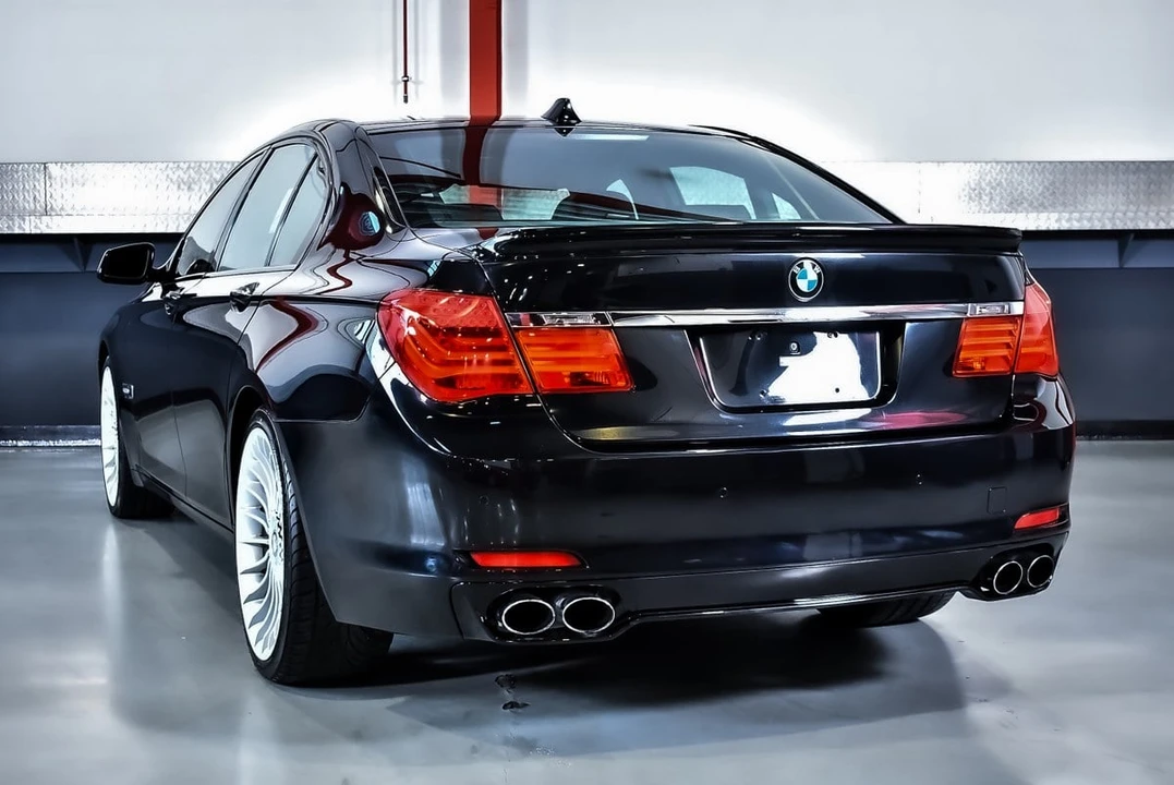 2011 BMW Alpina B7 - Image 23 of 31