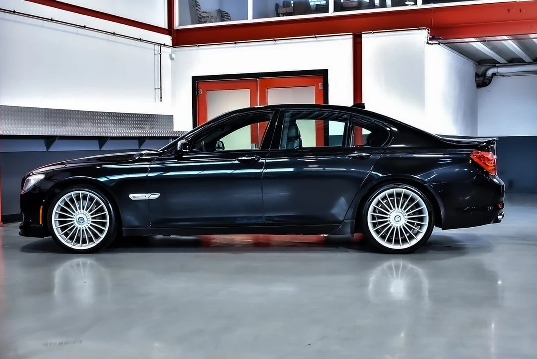 2011 BMW Alpina B7 - Image 28 of 31