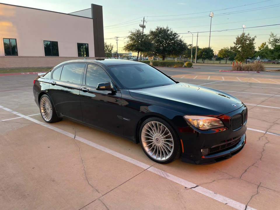 2011 BMW Alpina B7 - Image 23 of 31