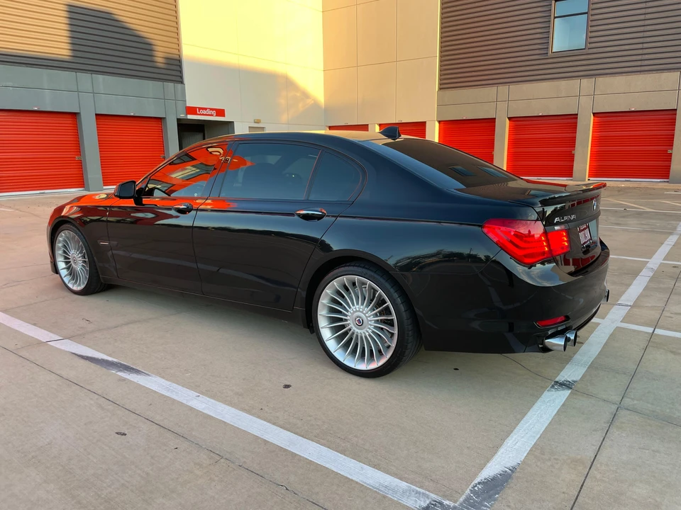2011 BMW Alpina B7 - Image 15 of 31