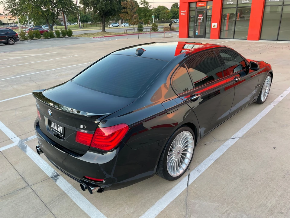 2011 BMW Alpina B7 - Image 21 of 31