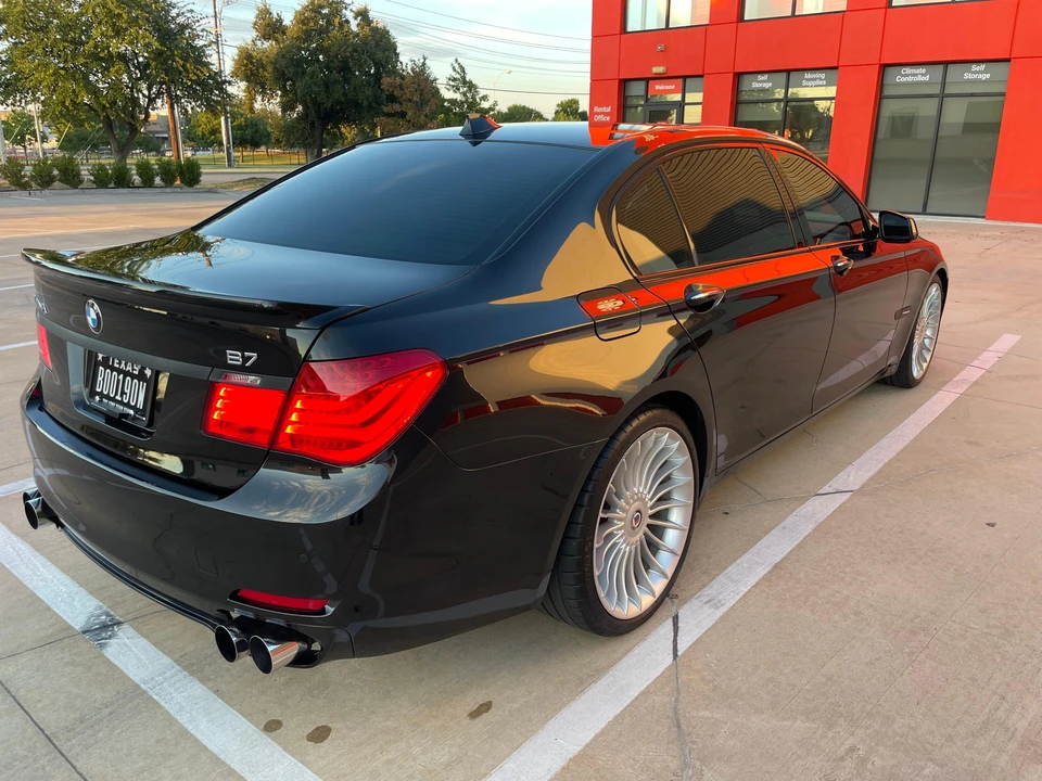 2011 BMW Alpina B7 - Image 20 of 31