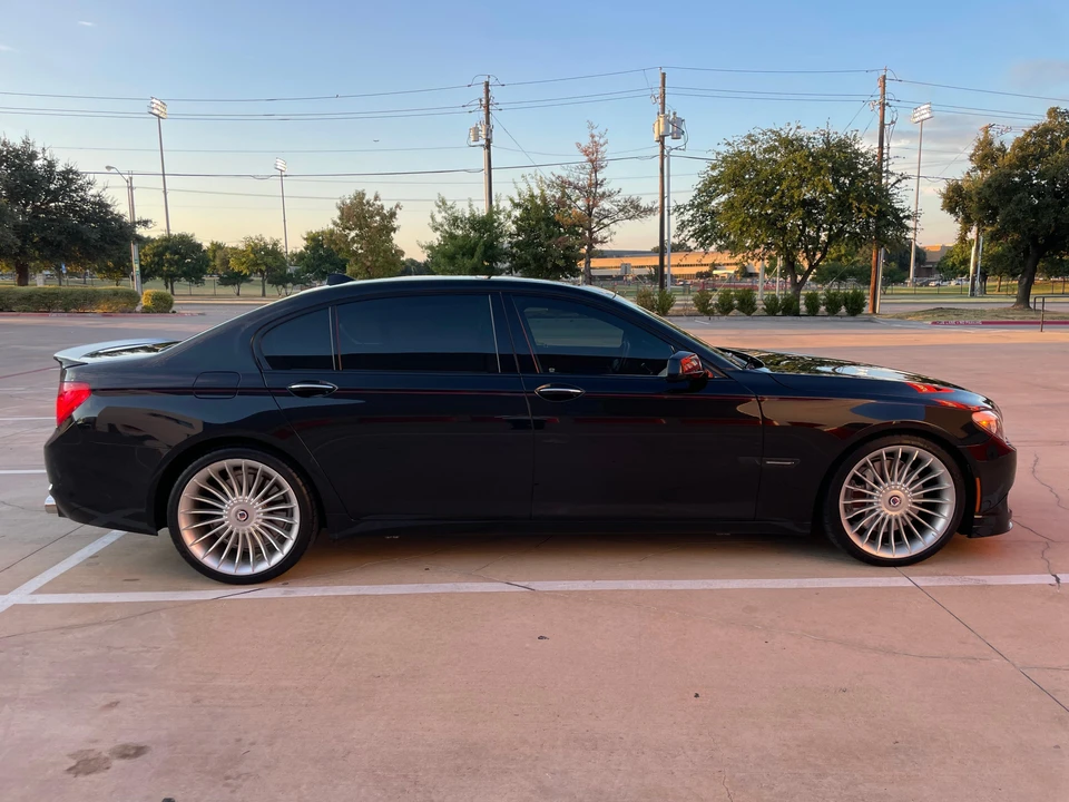 2011 BMW Alpina B7 - Image 22 of 31