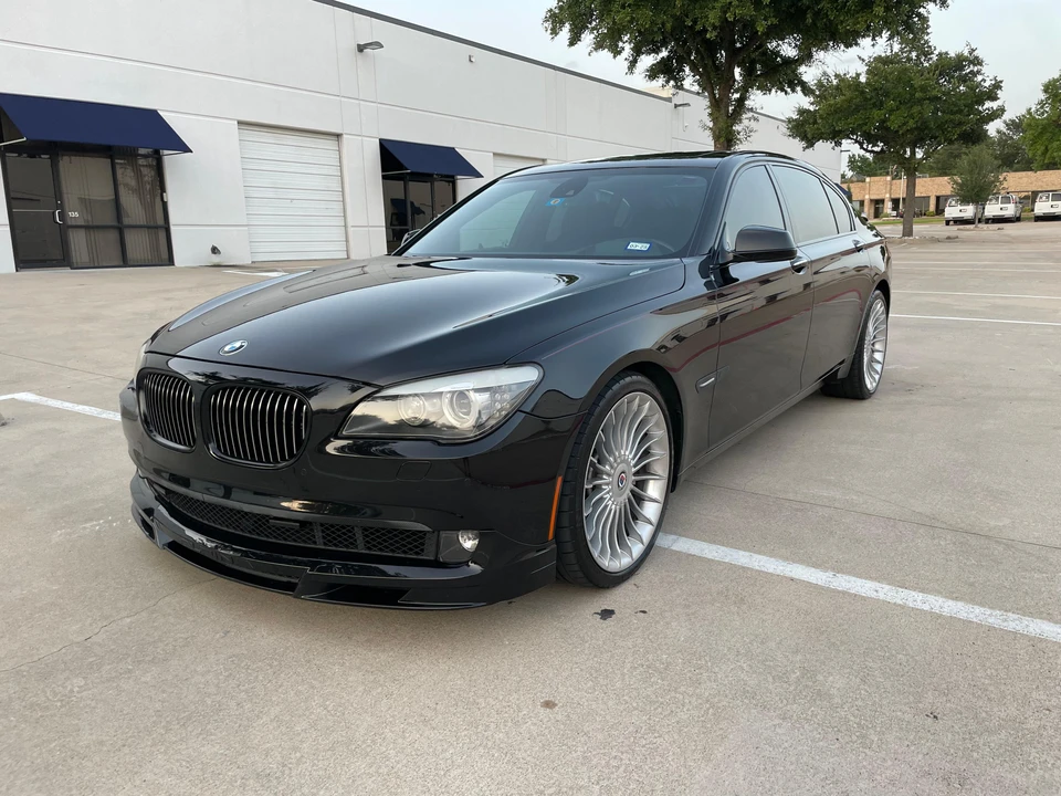 2011 BMW Alpina B7 - Image 9 of 31