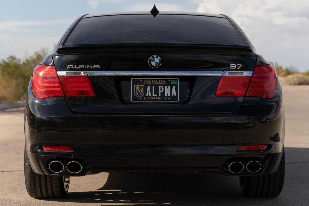 2011 BMW Alpina B7 - Image 5 of 31