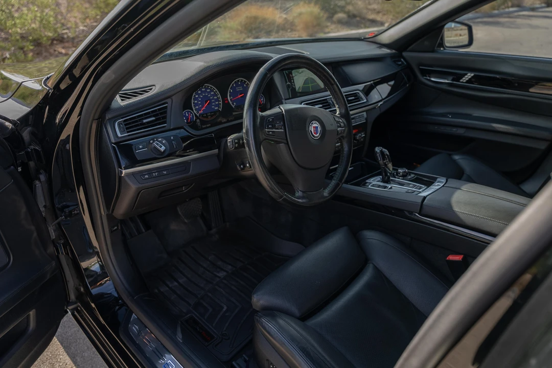 2011 BMW Alpina B7 - Image 22 of 31