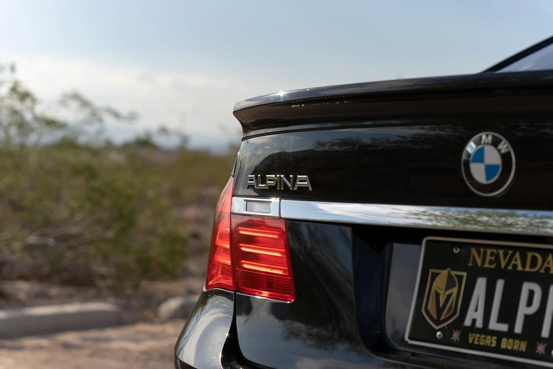 2011 BMW Alpina B7 - Image 13 of 31