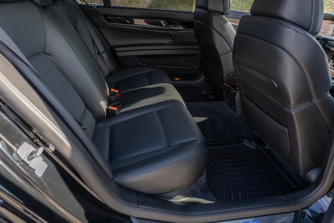 2011 BMW Alpina B7 - Image 31 of 31
