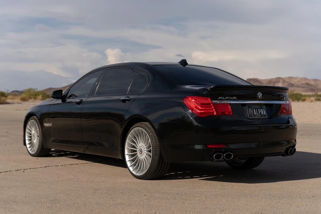 2011 BMW Alpina B7 - Image 7 of 31