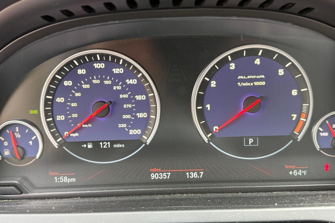 2011 BMW Alpina B7 - Image 29 of 31