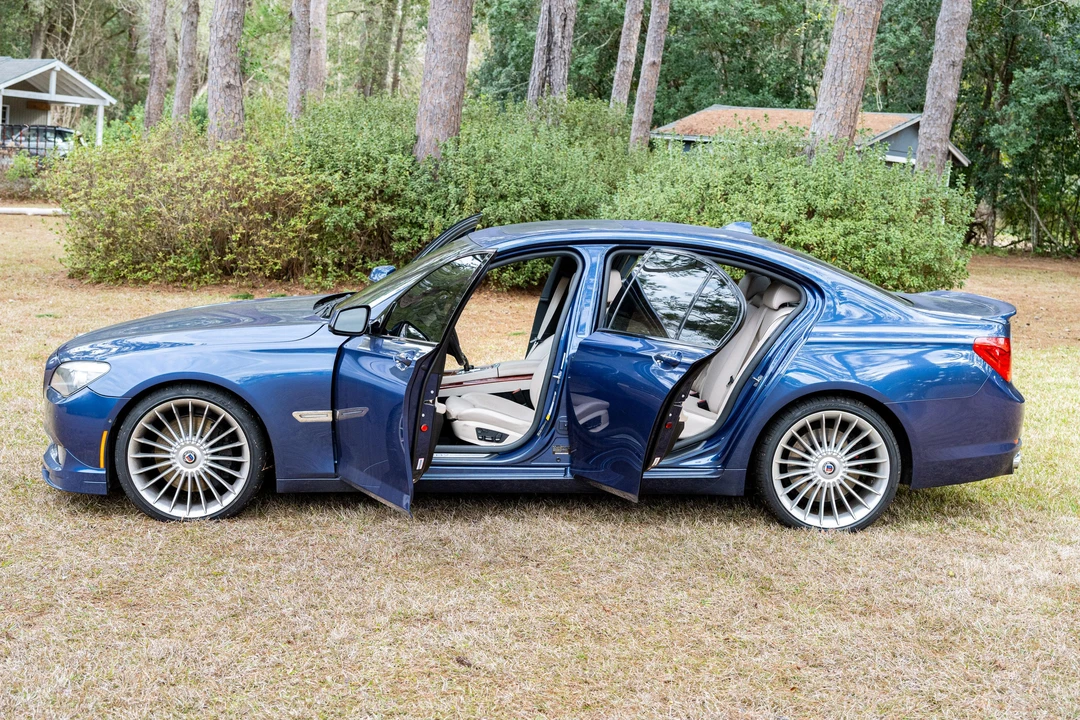 2011 BMW Alpina B7 - Image 12 of 31