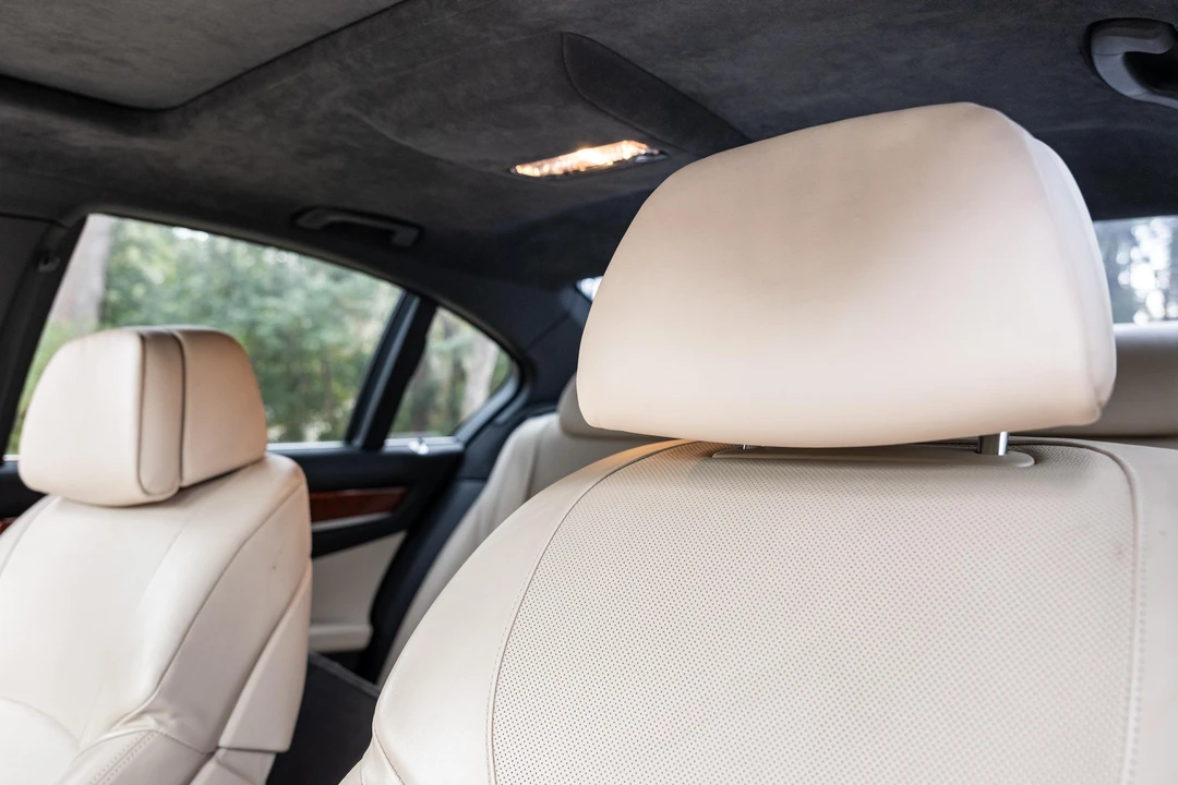 2011 BMW Alpina B7 - Image 31 of 31