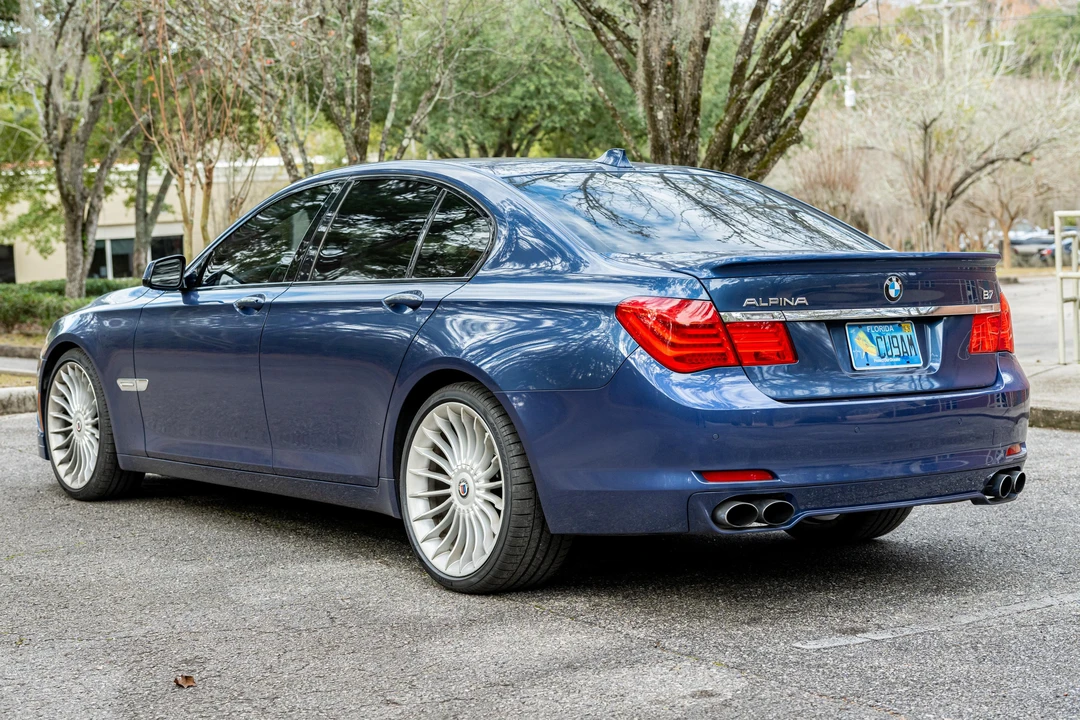 2011 BMW Alpina B7 - Image 8 of 31