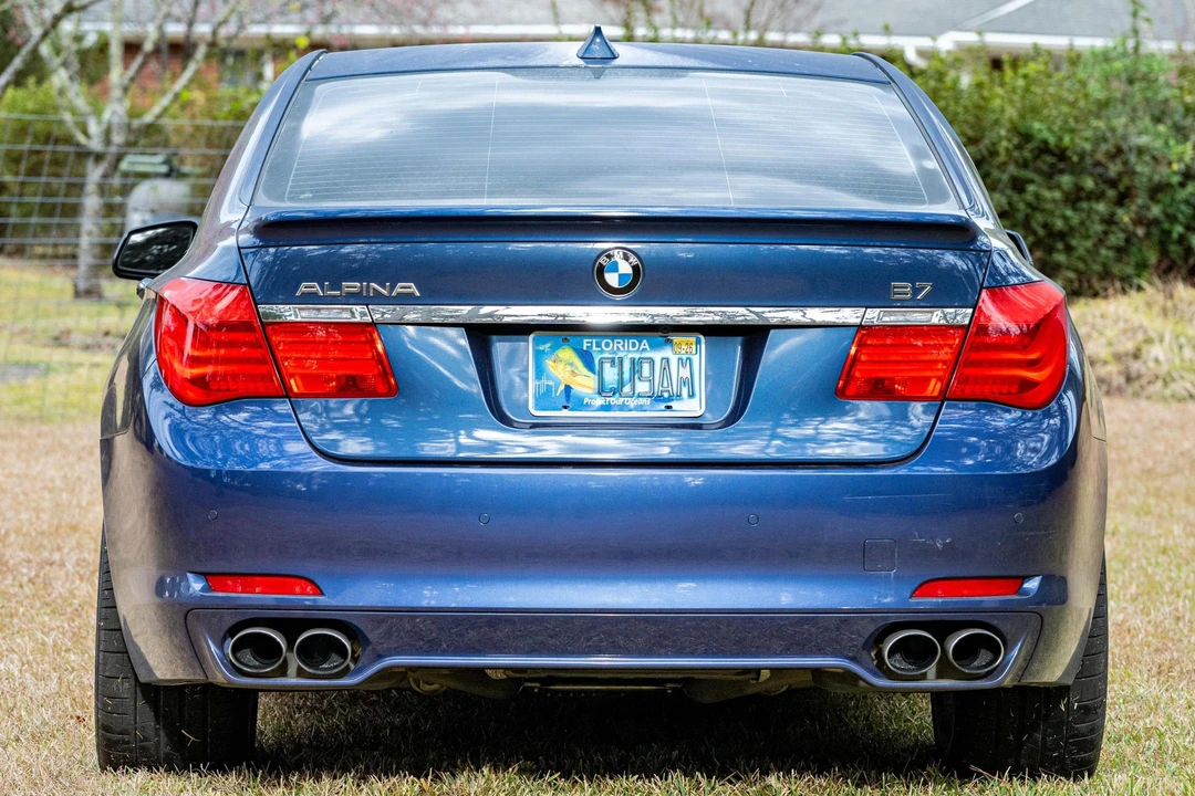 2011 BMW Alpina B7 - Image 5 of 31