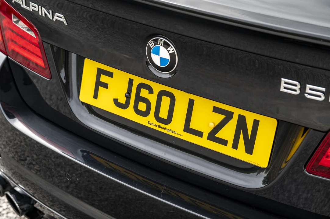 2011 BMW Alpina B5 - Image 23 of 31