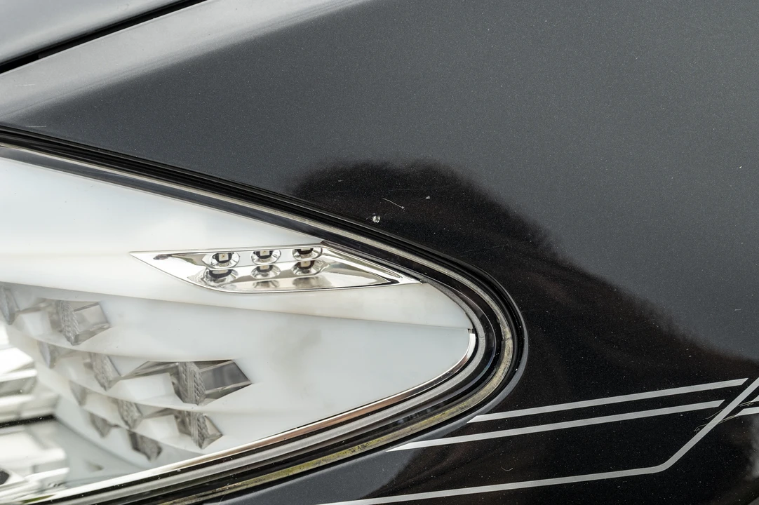 2011 BMW Alpina B5 - Image 29 of 31