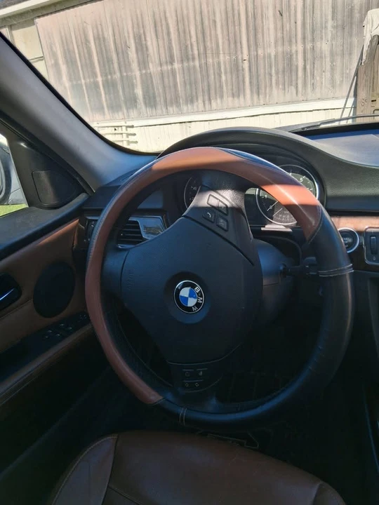2011 BMW 8 Series - Image 3 of 6