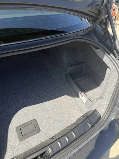 2011 BMW E90 3 Series Sedan - Image 15 of 16