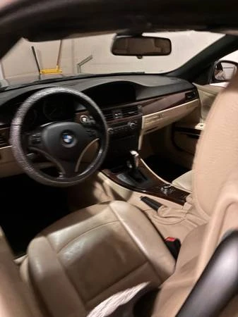2011 BMW E93 3 Series Convertible - Image 2 of 12