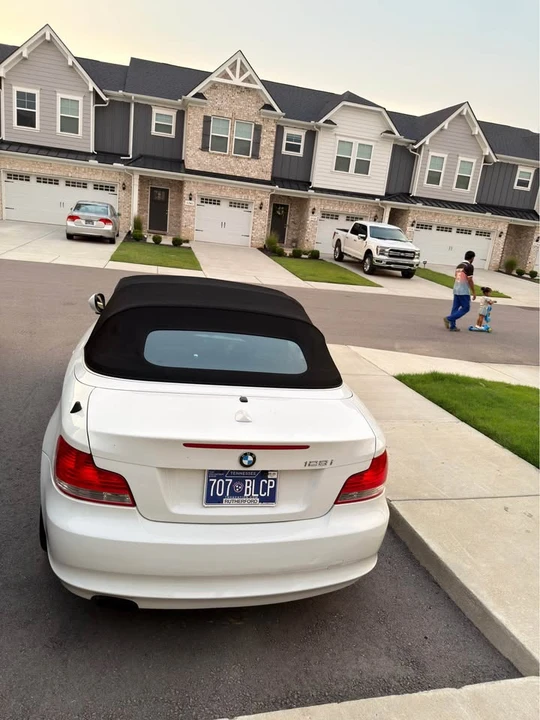2011 BMW 1M - Image 9 of 11