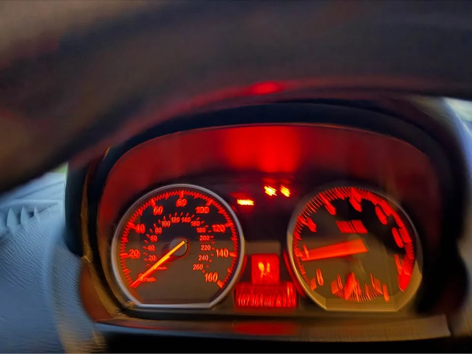 2011 BMW 1M - Image 5 of 11