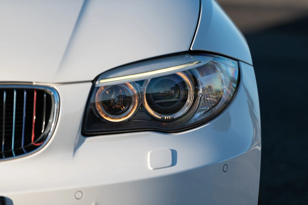 2011 BMW E82 135i & 135is - Image 17 of 31