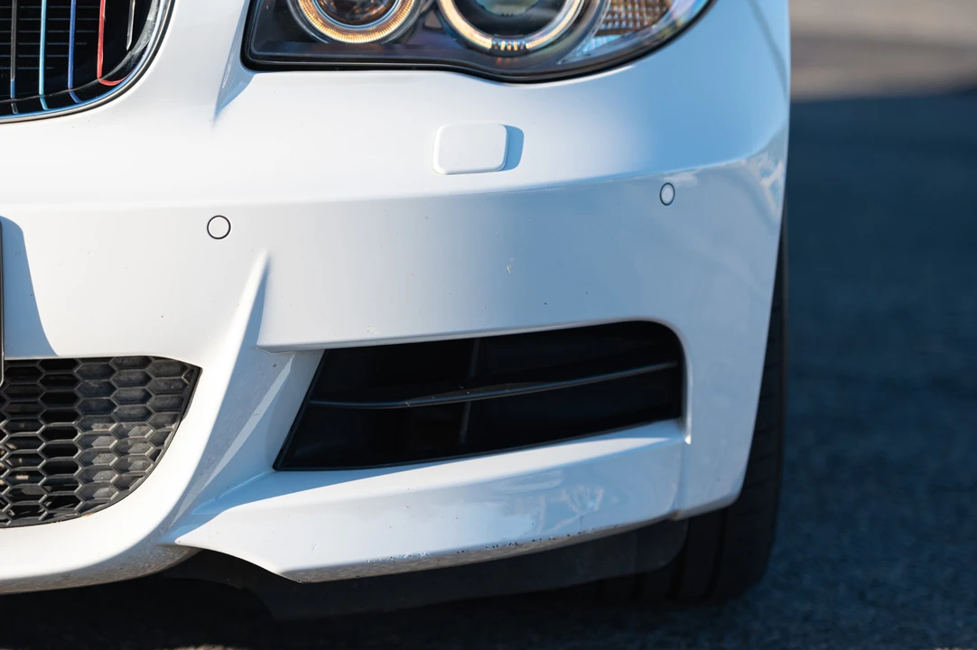 2011 BMW E82 135i & 135is - Image 26 of 31