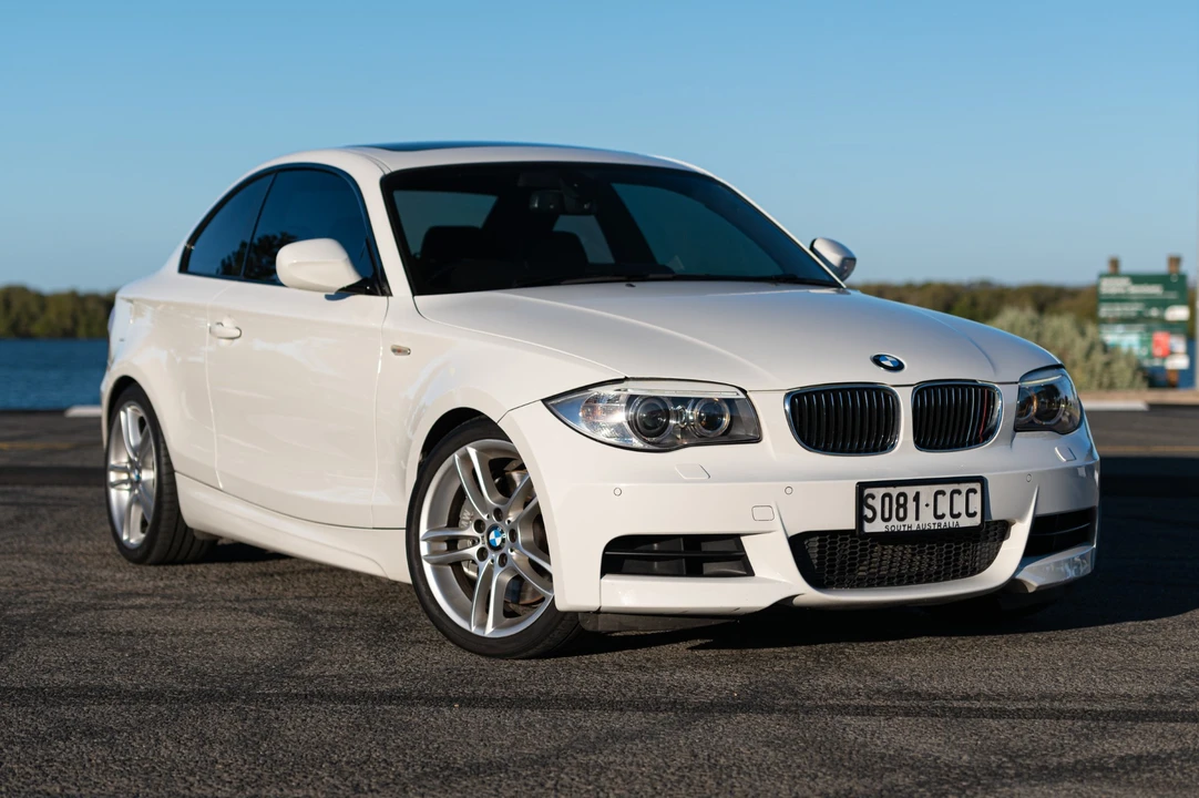 2011 BMW E82 135i & 135is - Image 4 of 31