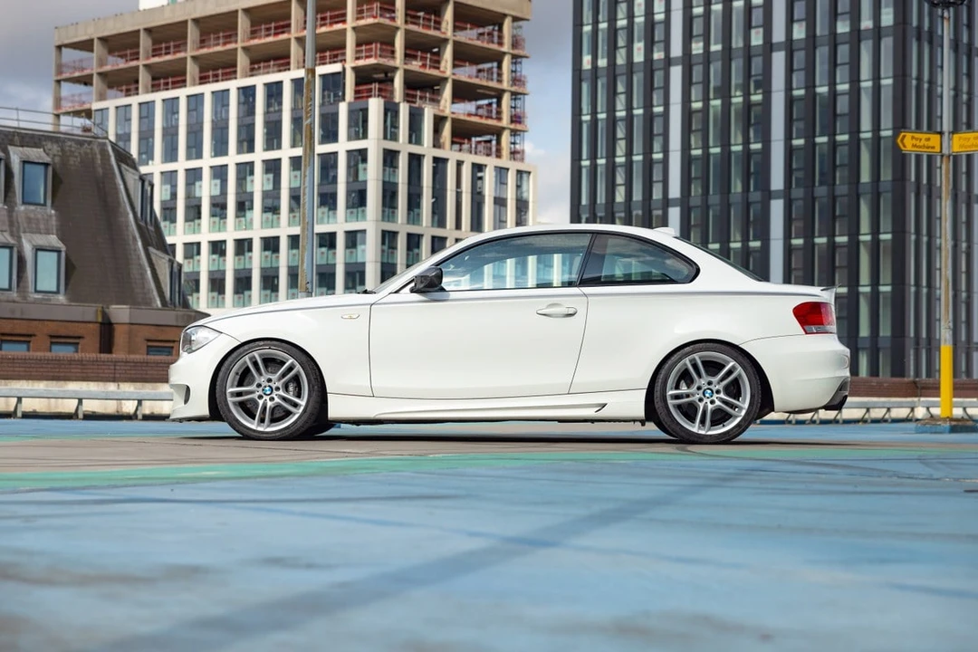 2011 BMW E82 135i & 135is - Image 20 of 30