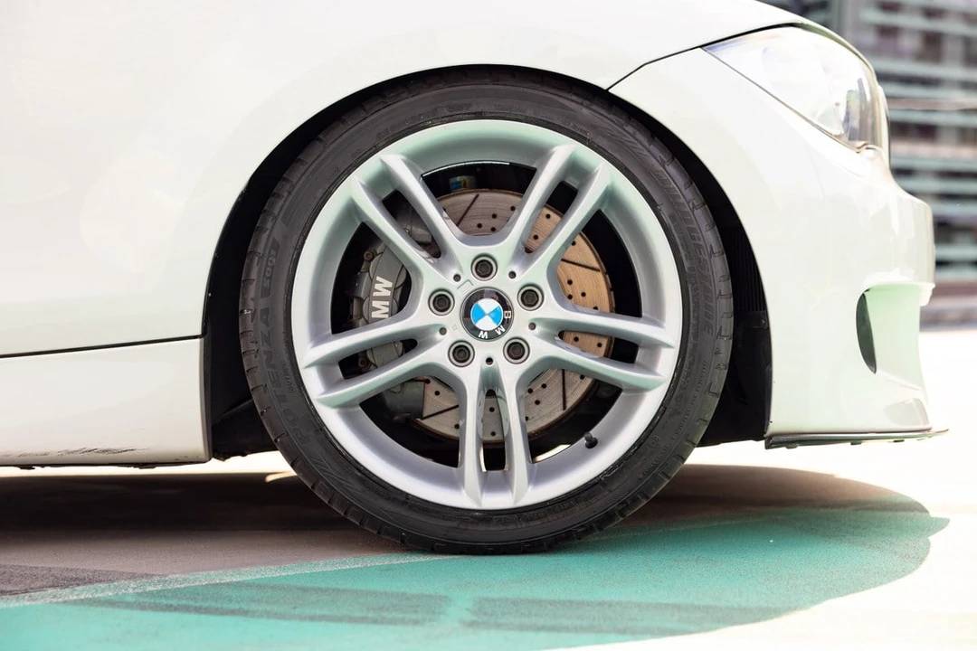 2011 BMW E82 135i & 135is - Image 29 of 30