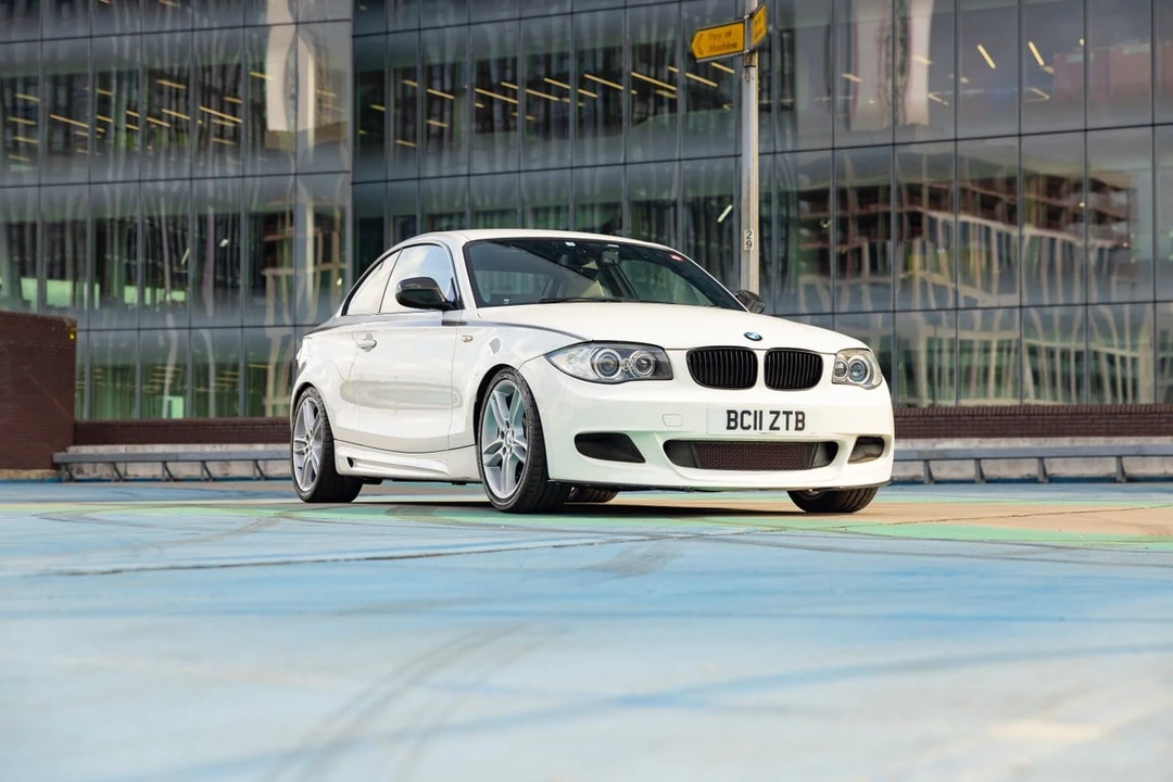 2011 BMW E82 135i & 135is - Image 15 of 30