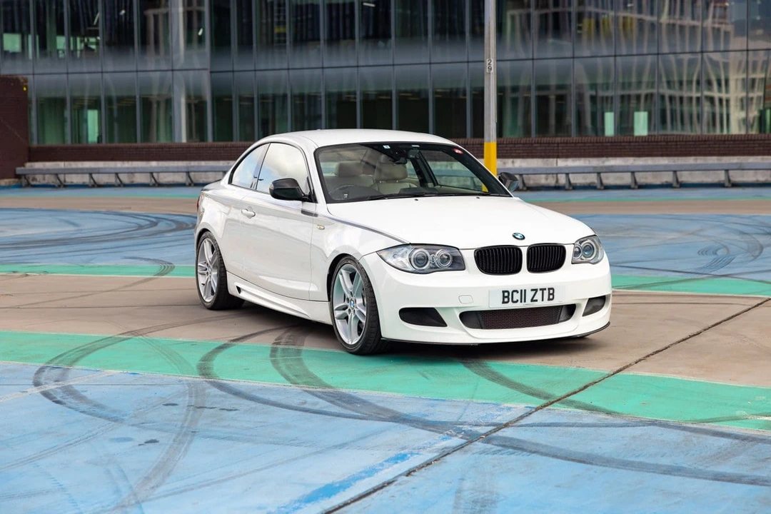 2011 BMW E82 135i & 135is - Image 23 of 30
