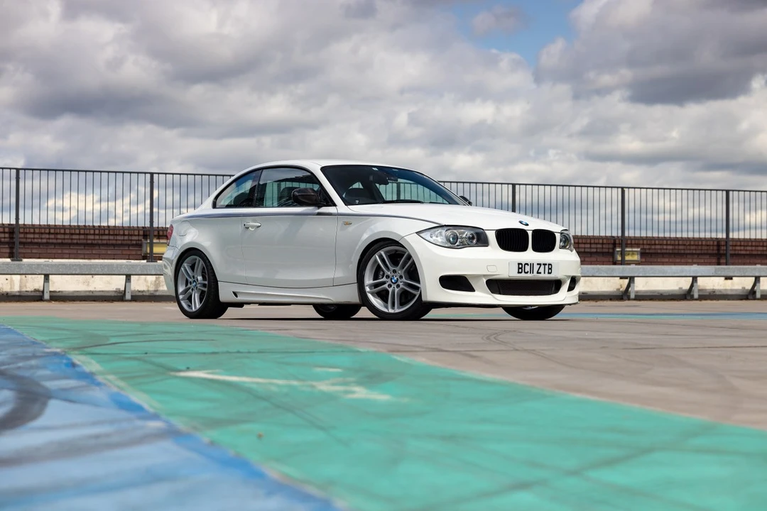 2011 BMW E82 135i & 135is - Image 11 of 30