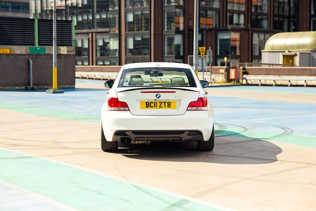 2011 BMW E82 135i & 135is - Image 26 of 30