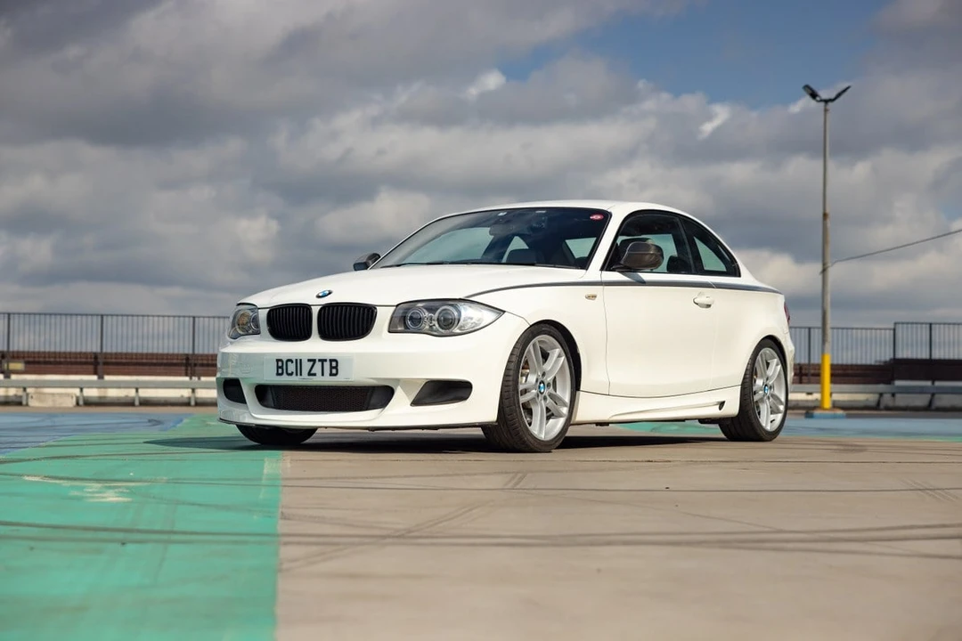 2011 BMW E82 135i & 135is - Image 22 of 30