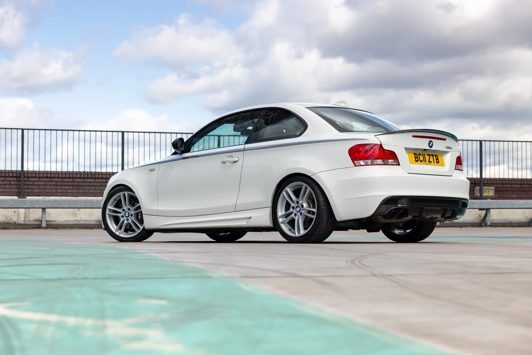 2011 BMW E82 135i & 135is - Image 13 of 30