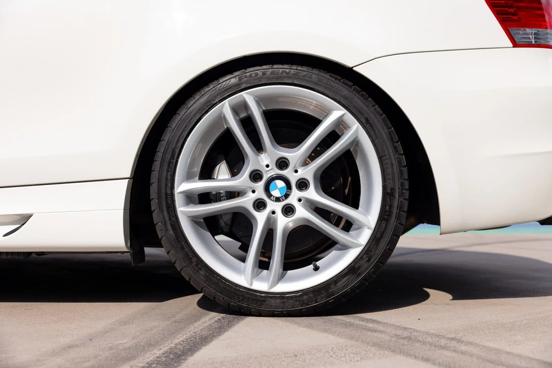 2011 BMW E82 135i & 135is - Image 30 of 30