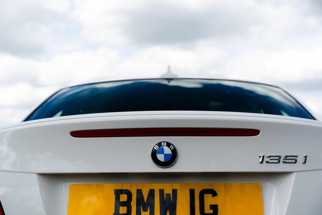 2011 BMW E82 135i & 135is - Image 17 of 31
