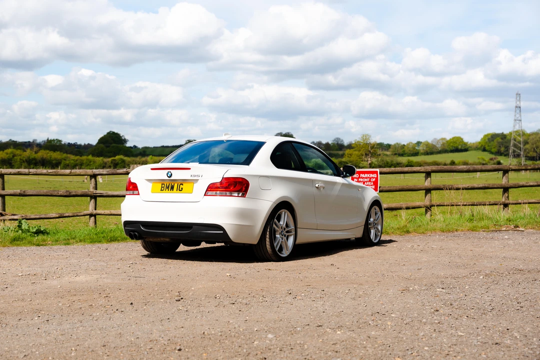 2011 BMW E82 135i & 135is - Image 5 of 31