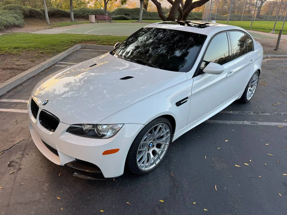2011 BMW E90 M3 Sedan - Image 2 of 16