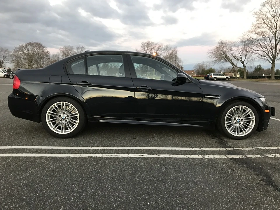 2011 BMW E90 M3 Sedan - Image 6 of 13