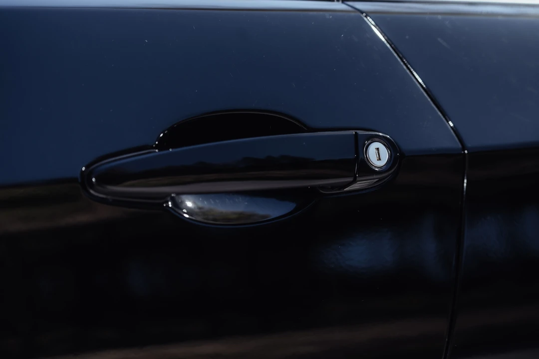 2011 BMW E93 M3 Convertible - Image 15 of 31